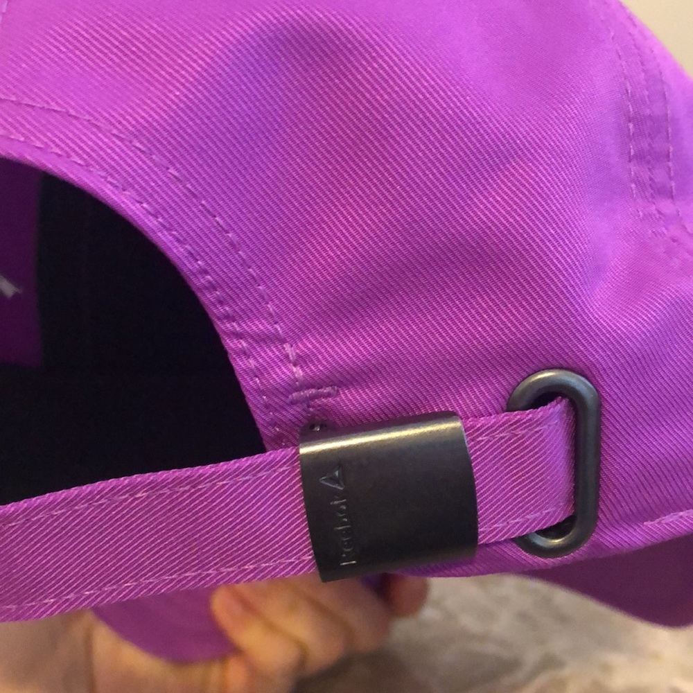 Reebok Cap - Picture 5 of 7